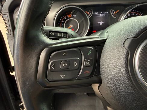 Used 2022 Jeep Wrangler Sport AWD/4WD image 17