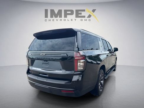 Used 2023 Chevrolet Suburban Z71 w/ Z71 Off-Road Package AWD/4WD image 5
