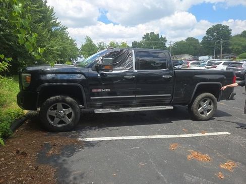 Used 2015 GMC Sierra 2500 SLT w/ Duramax Plus Package AWD/4WD image 1