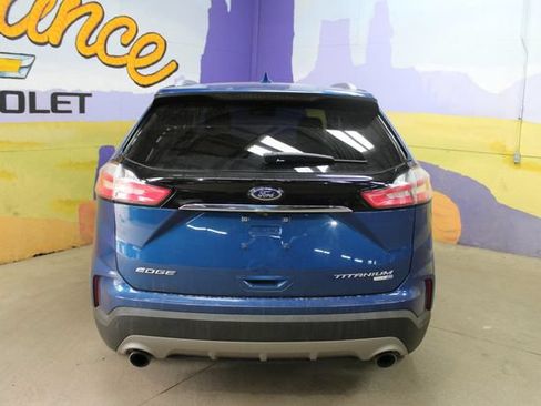 Used 2020 Ford Edge Titanium AWD/4WD image 3