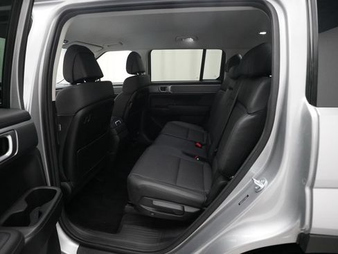 Used 2026 Hyundai Santa Fe SEL AWD/4WD image 16