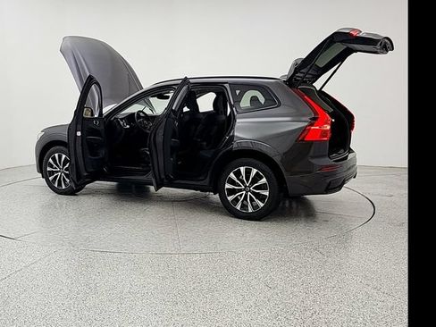 Certified 2025 Volvo XC60 B5 Plus w/ Climate Package AWD/4WD image 12