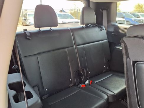 Used 2025 Hyundai Santa Fe SEL FWD image 23