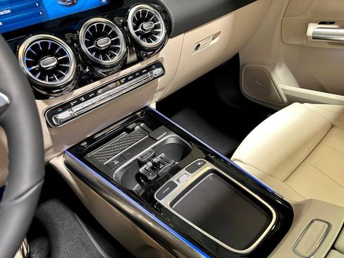 New 2026 Mercedes-Benz GLA 250 4MATIC image 12