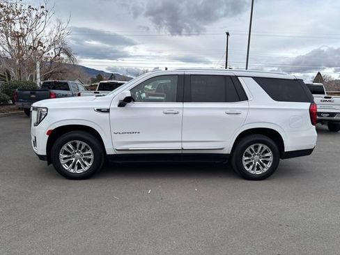 Used 2023 GMC Yukon SLT image 3