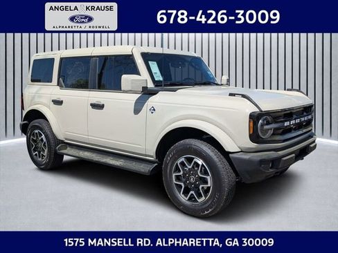 New 2026 Ford Bronco Outer Banks AWD/4WD image 1