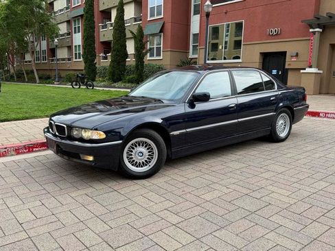 Used 2001 BMW 740iL RWD image 2