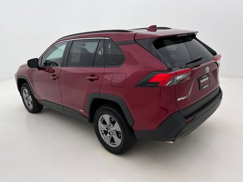Used 2025 Toyota RAV4 LE AWD/4WD image 9