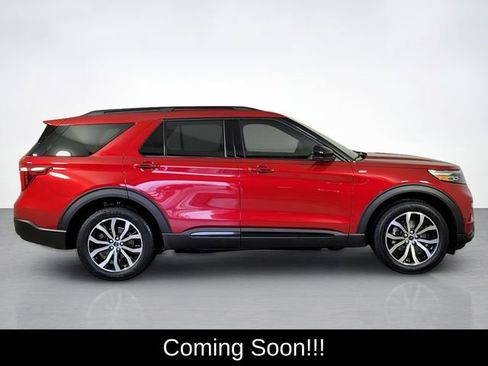 Used 2023 Ford Explorer ST-Line w/ Class IV Trailer Tow Package image 2