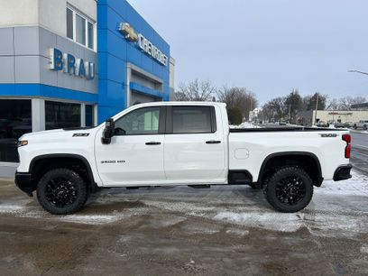 New 2026 Chevrolet Silverado 3500 LT w/ Trail Boss Package