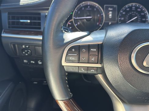 Used 2017 Lexus ES 350 image 14