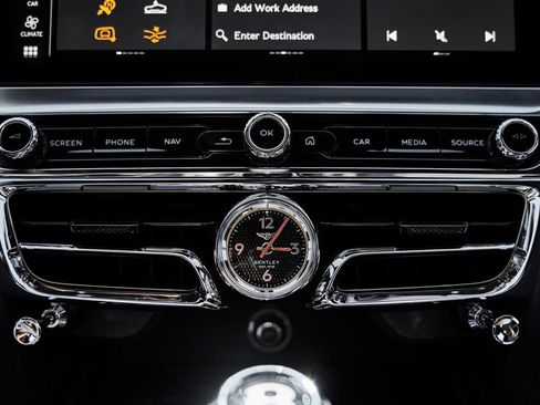 Used 2024 Bentley Flying Spur V8 AWD/4WD image 74