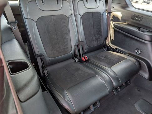 Used 2024 Jeep Grand Cherokee L Altitude AWD/4WD image 43