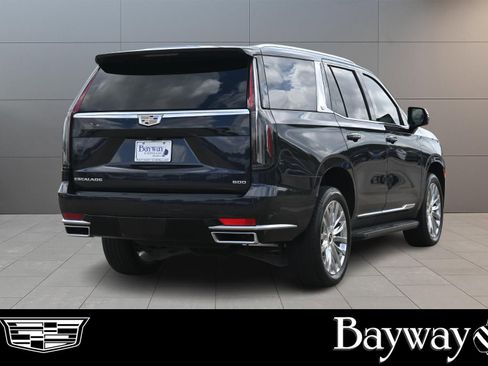Certified 2022 Cadillac Escalade Premium Luxury RWD image 5