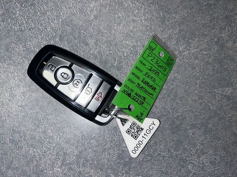 Used 2022 Ford Explorer Platinum w/ Equipment Group 601A image 23