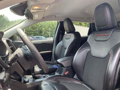 Used 2022 Jeep Cherokee Trailhawk w/ Trailer Tow Group image 27