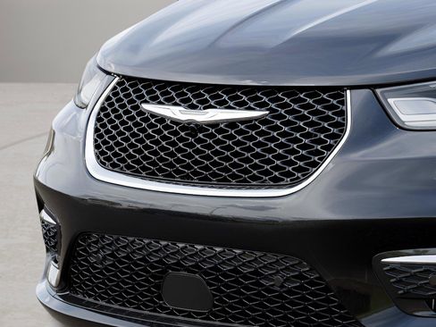 New 2026 Chrysler Pacifica Select image 25