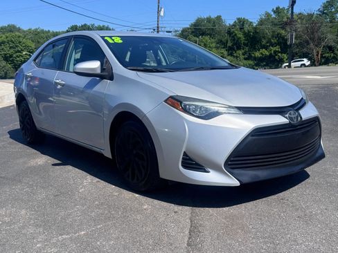 Used 2018 Toyota Corolla LE FWD image 1