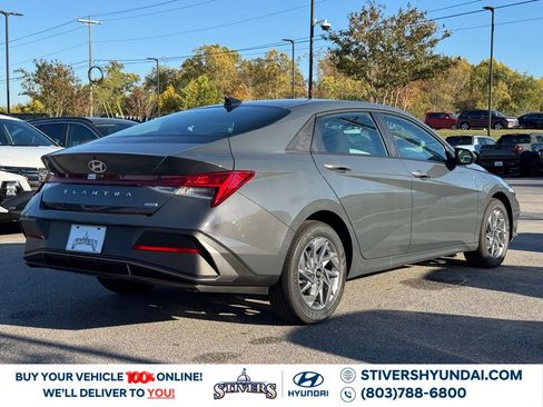 New 2026 Hyundai Elantra Hybrid w/ Cargo Package FWD image 14