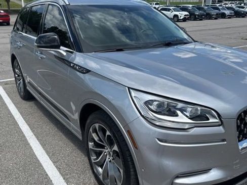 Used 2022 Lincoln Aviator Grand Touring w/ Equipment Group 301A AWD/4WD image 7