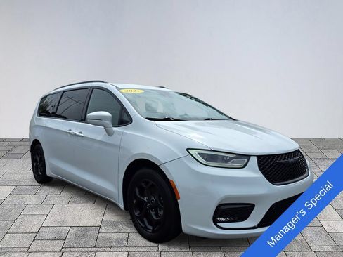 Used 2021 Chrysler Pacifica Limited w/ S Appearance Package FWD image 1