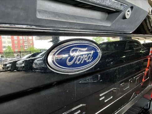 Used 2020 Ford F350 Lariat w/ Lariat Ultimate Package image 30