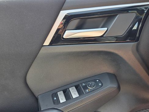 Used 2024 Mitsubishi Outlander ES FWD image 31