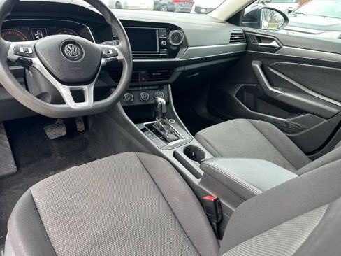 Used 2019 Volkswagen Jetta SE FWD image 13