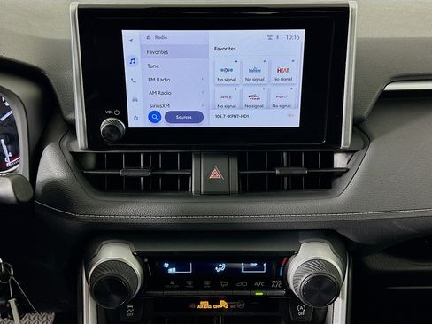 Used 2024 Toyota RAV4 LE image 22