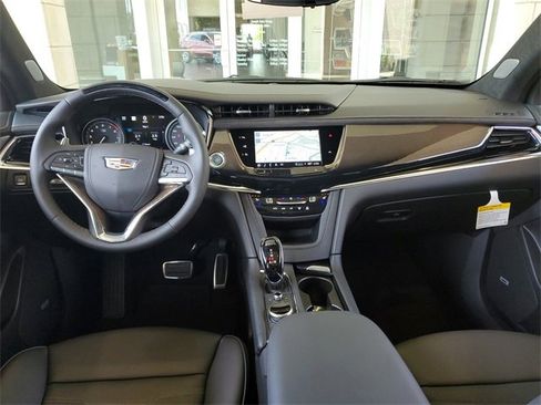 New 2025 Cadillac XT6 Sport w/ Platinum Package image 8