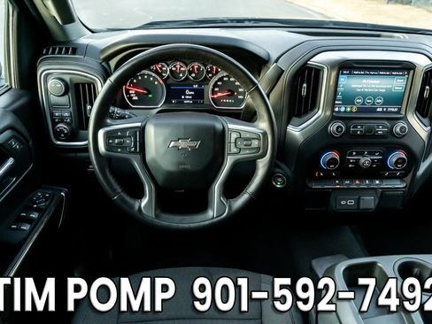 Used 2022 Chevrolet Silverado 1500 RST w/ LPO, Blackout Package image 17