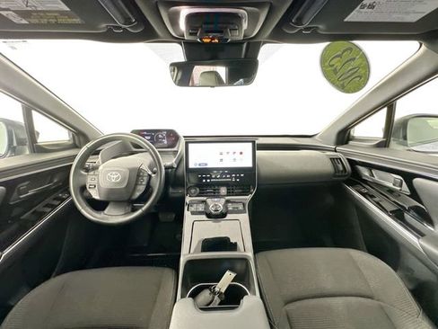 Used 2023 Toyota bZ4X XLE image 31