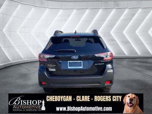 Used 2023 Subaru Outback Premium image 18