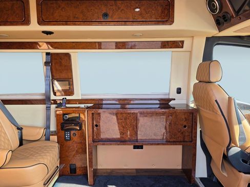 Used 2019 Mercedes-Benz Sprinter 170 image 26