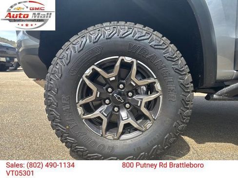 New 2026 Chevrolet Colorado ZR2 w/ Technology Package AWD/4WD image 26