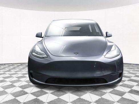 Used 2022 Tesla Model Y Performance image 31