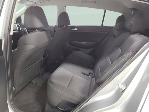 Used 2022 Kia Sportage LX FWD image 17