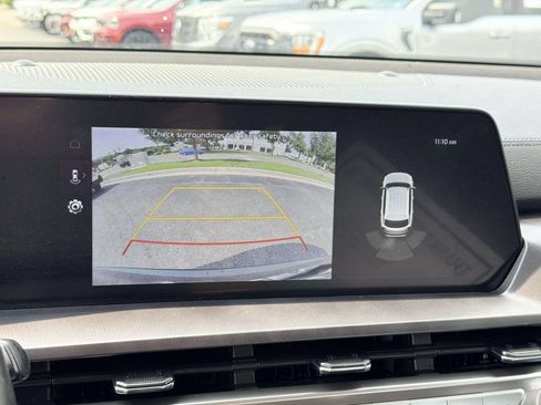 Used 2023 Kia Telluride LX AWD/4WD image 18
