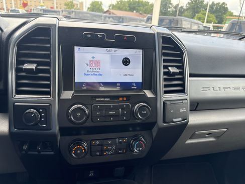 Used 2021 Ford F350 XLT AWD/4WD image 12