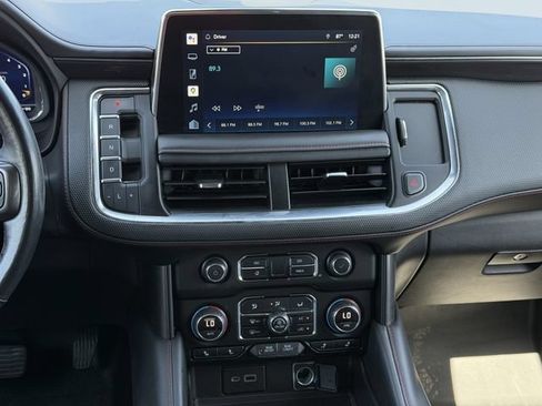 Used 2022 Chevrolet Tahoe RST w/ Luxury Package AWD/4WD image 17
