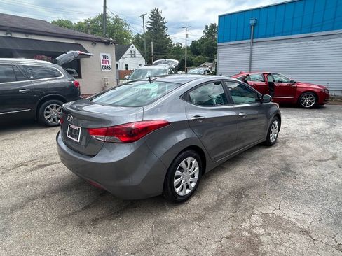 Used 2012 Hyundai Elantra GLS FWD image 12