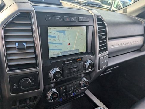 Used 2020 Ford F350 Platinum w/ FX4 Off-Road Package image 21