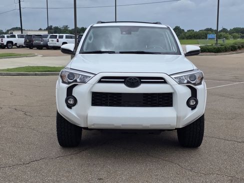 Used 2021 Toyota 4Runner SR5 RWD image 2