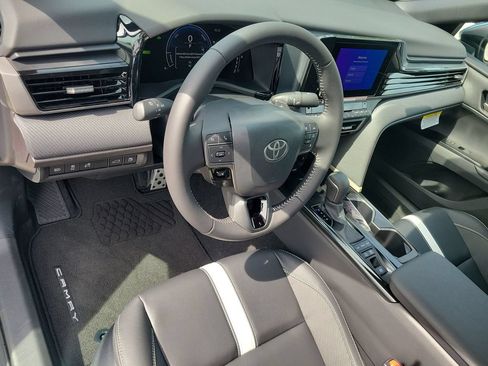 New 2026 Toyota Camry SE FWD image 7
