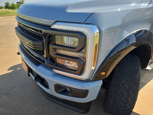 Used 2024 Ford F250 Lariat w/ Lariat Ultimate Package AWD/4WD image 31