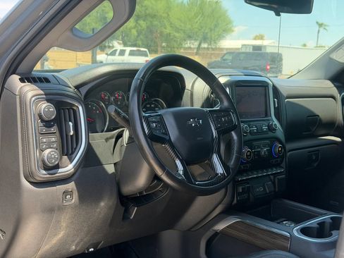 Used 2021 Chevrolet Silverado 1500 LT Trail Boss w/ Convenience Package II AWD/4WD image 21