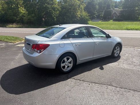 Used 2014 Chevrolet Cruze LT w/ All-Star Edition FWD image 2