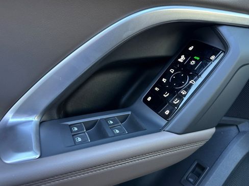 New 2025 Audi Q5 Premium Plus image 8