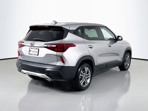 Used 2021 Kia Seltos LX AWD/4WD image 5