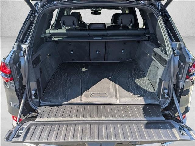 Used 2026 BMW X5 xDrive50e AWD/4WD image 6